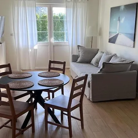 Large, Comfortable With A Terrace Lejlighed *